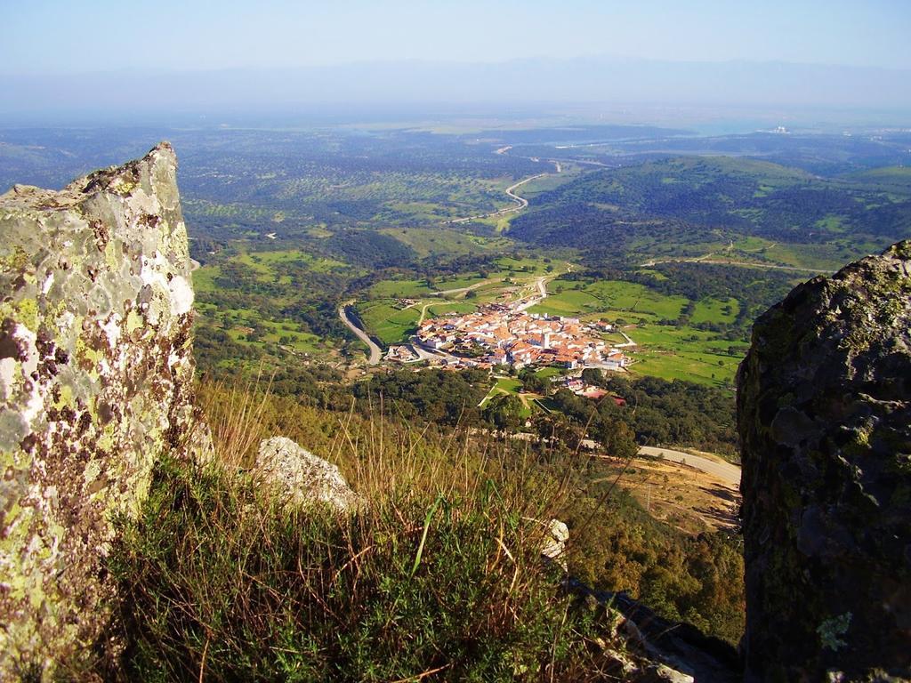 Los Montes Affittacamere Casas de Miravete Esterno foto