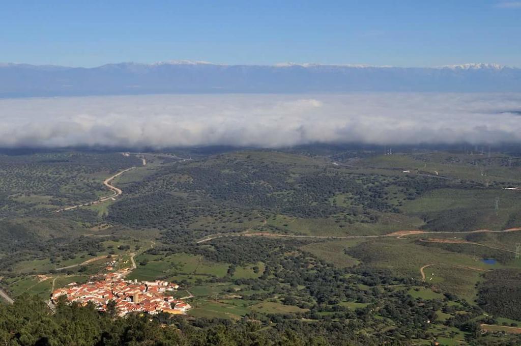 Los Montes Affittacamere Casas de Miravete Esterno foto